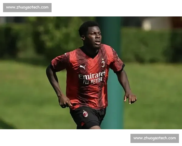 米兰施压那不勒斯！穆萨转会奖金争议升级，目标总价锁定 3000 万欧